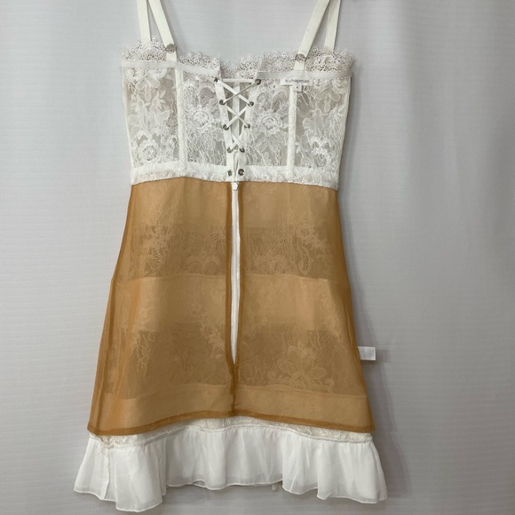 V. Chapman Ivory Lace Mini Dress - Picture 7 of 9